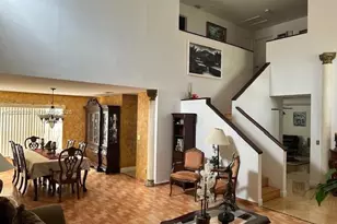 965 SW 102nd Terrace, Pembroke Pines, FL 33025 - Photo 4