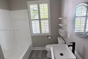 1125 Satinleaf St, Hollywood, FL 33019 - Photo 18
