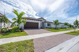 2485 SE 29th Dr, Homestead, FL 33035 - Photo 8