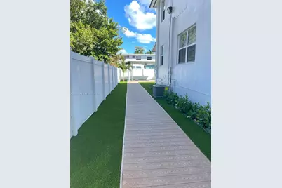 331 SW 11th Ave, Miami, FL 33130 - Photo 8