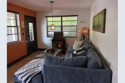 2635 SW 34th Ct, Miami, FL 33133 - Photo 26