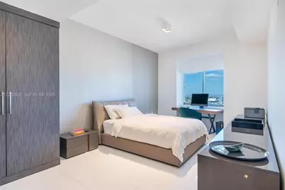 1100 Biscayne Blvd #5203, Miami, FL 33132 - Photo 26