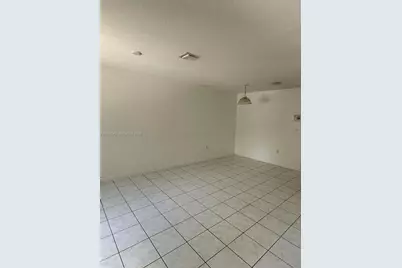 136 Hidden Ct Rd #22-D, Hollywood, FL 33023 - Photo 8