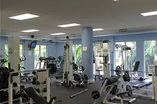 5085 NW 7th St, Miami, FL 33126 - Photo 16