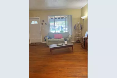 250 NE 160th St, Miami, FL 33162 - Photo 8