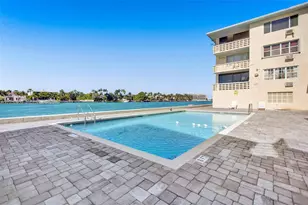 6484 Indian Creek Dr, Miami Beach, FL 33141 - Photo 18