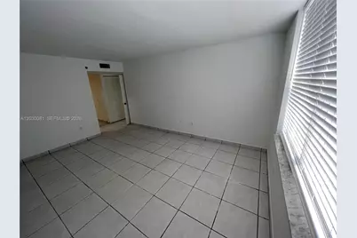17890 W Dixie Hwy 502 Hwy #502, North Miami Beach, FL 33160 - Photo 6