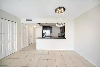 16740 NE 9th Ave #609, North Miami Beach, FL 33162 - Photo 6