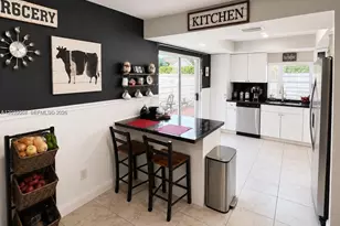 14510 SW 142nd Ct Cir S, Miami, FL 33186 - Photo 4