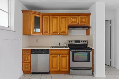 1750 James Ave #9C, Miami Beach, FL 33139 - Photo 6