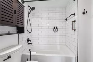 100 NW 76th Ave, Plantation, FL 33324 - Photo 24