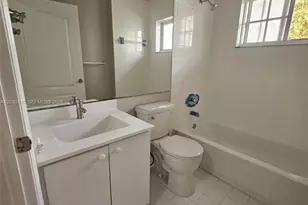 2527 W 76th St, Hialeah, FL 33016 - Photo 12