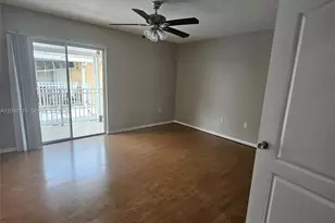 2527 W 76th St, Hialeah, FL 33016 - Photo 14