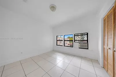1035 NW 4th St, Miami, FL 33128 - Photo 30