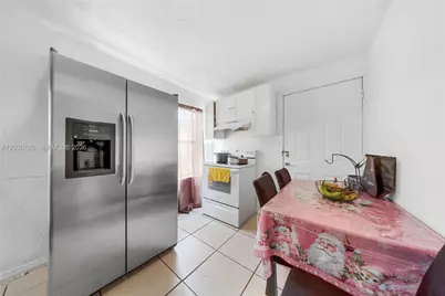 1035 NW 4th St, Miami, FL 33128 - Photo 22