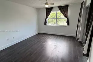 8540 SW 212th St, Cutler Bay, FL 33189 - Photo 10
