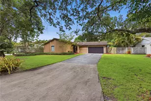 12106 Lymestone Way, Cooper City, FL 33026 - Photo 36