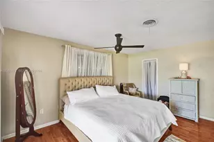 1825 NE 187th St, Miami, FL 33179 - Photo 16