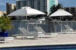 16558 NE 26th Ave, North Miami Beach, FL 33160 - Photo 4