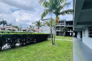 1100 NE 1st Ct, Hallandale Beach, FL 33009 - Photo 12