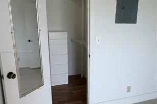 3330 N Pinewalk Dr N, Margate, FL 33063 - Photo 6