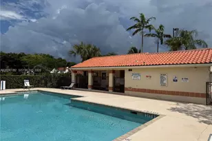 3330 N Pinewalk Dr N, Margate, FL 33063 - Photo 14