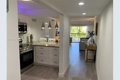 6444 Collins Ave #A6, Miami Beach, FL 33141 - Photo 2