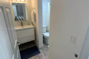 6444 Collins Ave, Miami Beach, FL 33141 - Photo 20