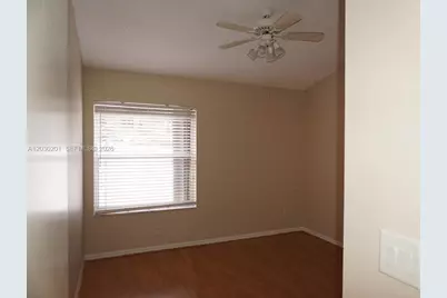 2010 NW 182nd Ter, Pembroke Pines, FL 33029 - Photo 28
