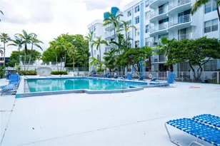 482 NW 165th St Rd, Miami, FL 33169 - Photo 24