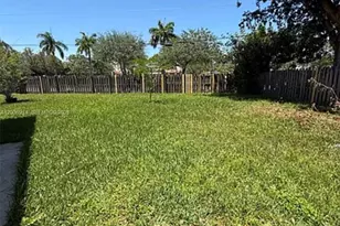 127 SW 159th Way, Sunrise, FL 33326 - Photo 8