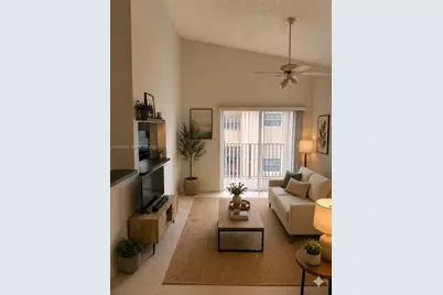 1761 NW 96th Ter #3H, Pembroke Pines, FL 33024 - Photo 1