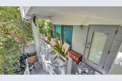 734 Michigan Ave, Miami Beach, FL 33139 - Photo 8