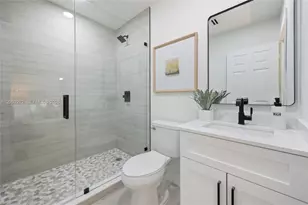451 NE 73rd St, Miami, FL 33138 - Photo 20