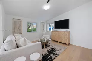 451 NE 73rd St, Miami, FL 33138 - Photo 18