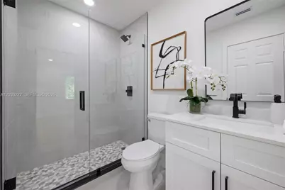 451 NE 73rd St, Miami, FL 33138 - Photo 24