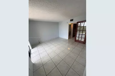 8625 NW 8th St #420, Miami, FL 33126 - Photo 22