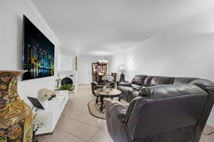 6095 W 18th Ave, Hialeah, FL 33012 - Photo 4