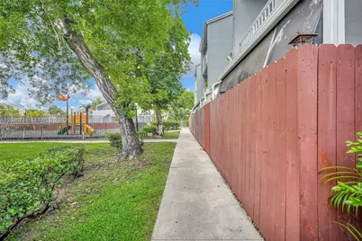 6095 W 18th Ave #S107, Hialeah, FL 33012 - Photo 32