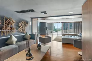 335 S Biscayne Blvd, Miami, FL 33131 - Photo 30