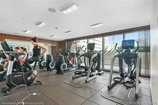 335 S Biscayne Blvd, Miami, FL 33131 - Photo 34