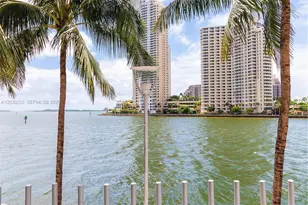 335 S Biscayne Blvd, Miami, FL 33131 - Photo 2