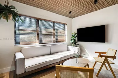 1275 Marseille Dr #42, Miami Beach, FL 33141 - Photo 4