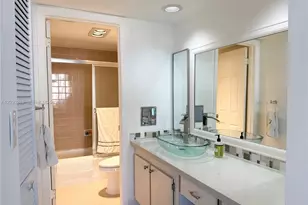 1925 Brickell Ave, Miami, FL 33129 - Photo 14