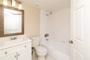 9650 NW 2nd St, Pembroke Pines, FL 33024 - Photo 12