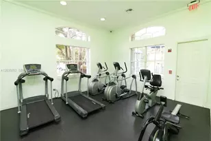 9650 NW 2nd St, Pembroke Pines, FL 33024 - Photo 28