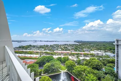 1000 Quayside Ter #TS-10, Miami, FL 33138 - Photo 12