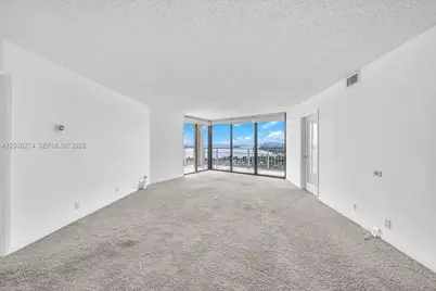 1000 Quayside Ter #TS-10, Miami, FL 33138 - Photo 6