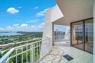 1000 Quayside Terrace, Miami, FL 33138 - Photo 8