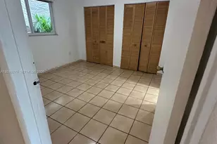 10000 NW 80th Ct, Hialeah Gardens, FL 33016 - Photo 12
